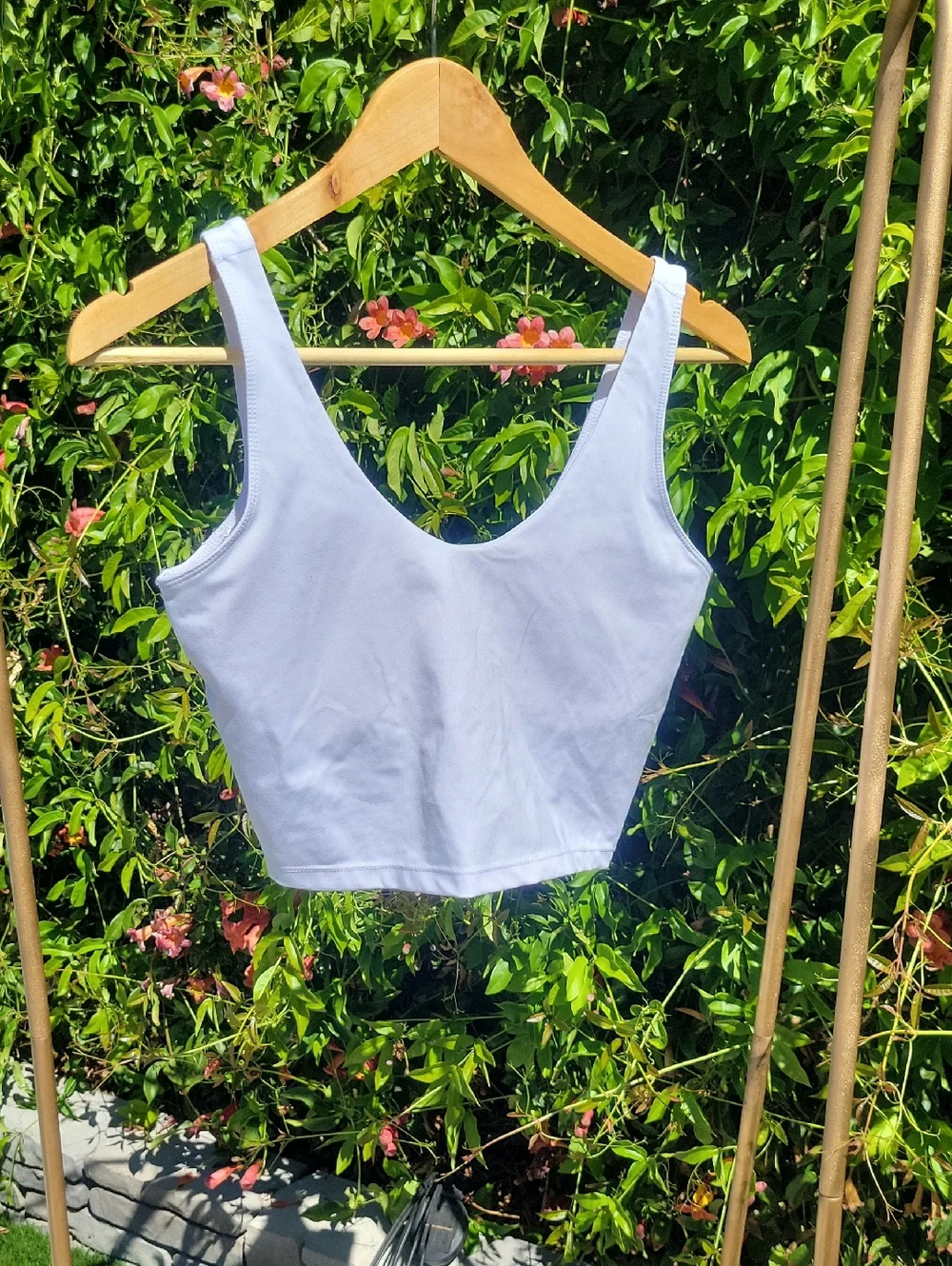 Yogalicious Lux White Scoop Neck Sports Bra/ Cropped Tank M